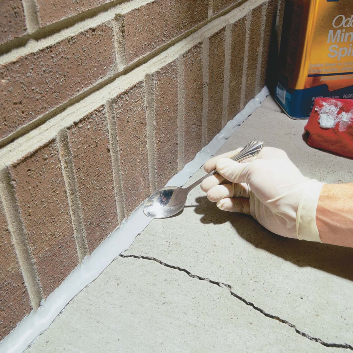 How to Repair Concrete Cracks with Caulk