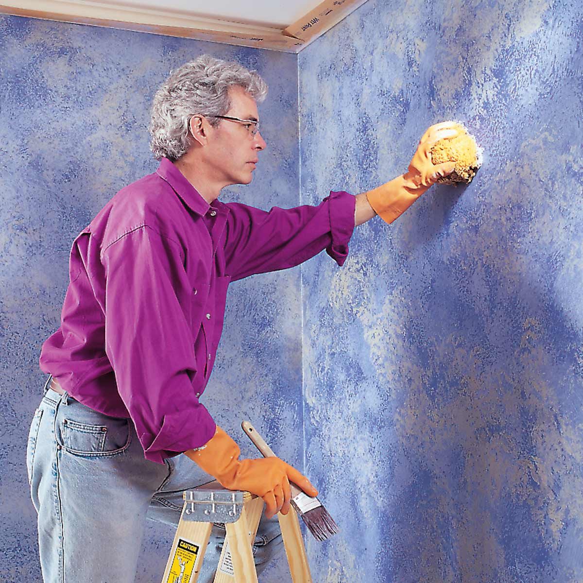 How to Sponge Paint a Wall (DIY)