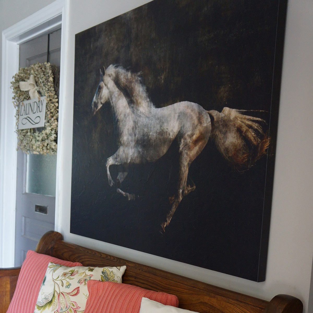 Farmhouse Look: Statement Art