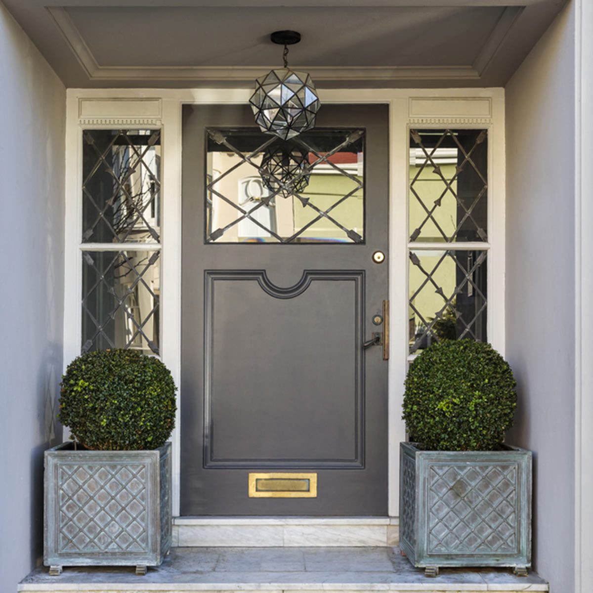 15 Stunning Front Door Colors