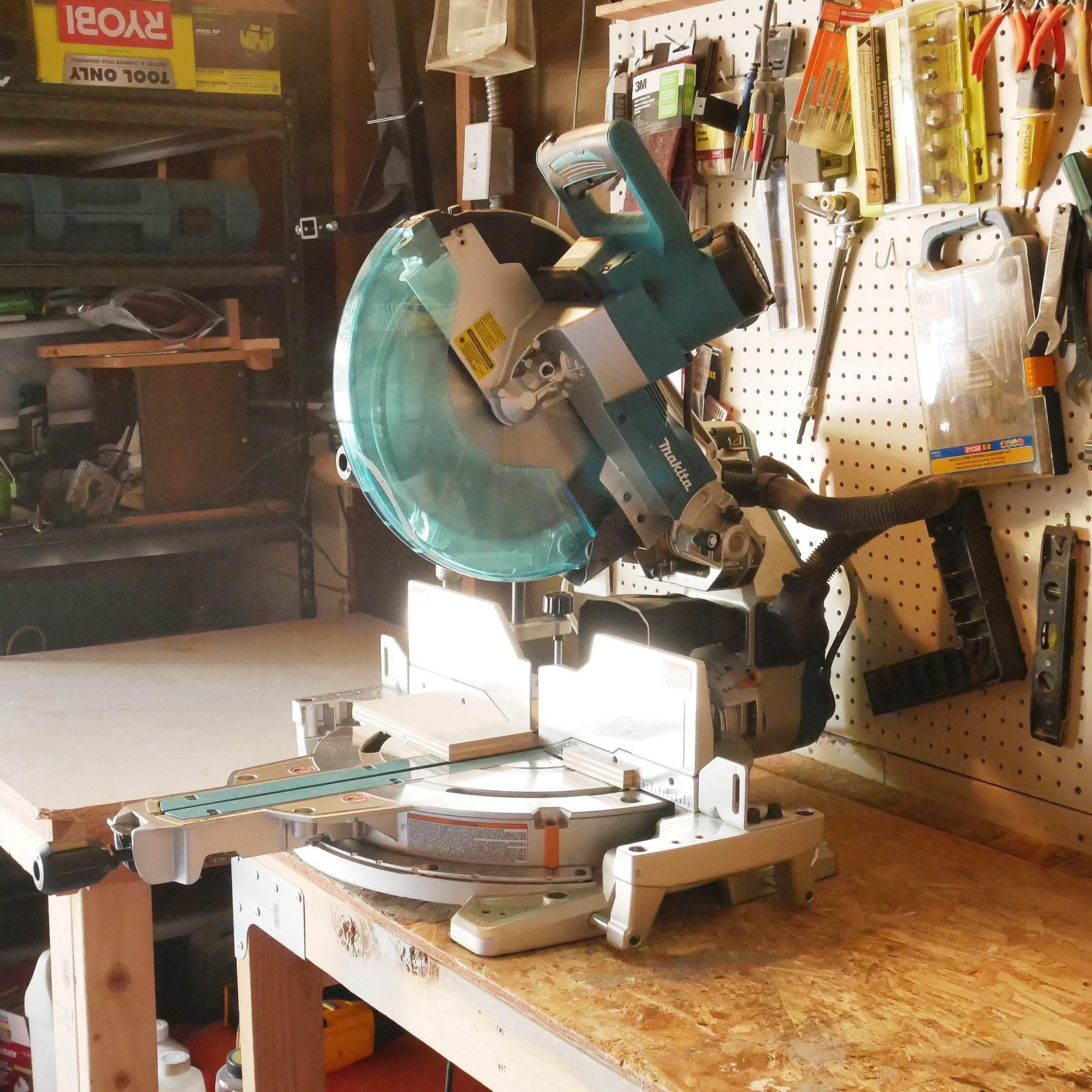 How To Use a Miter Saw