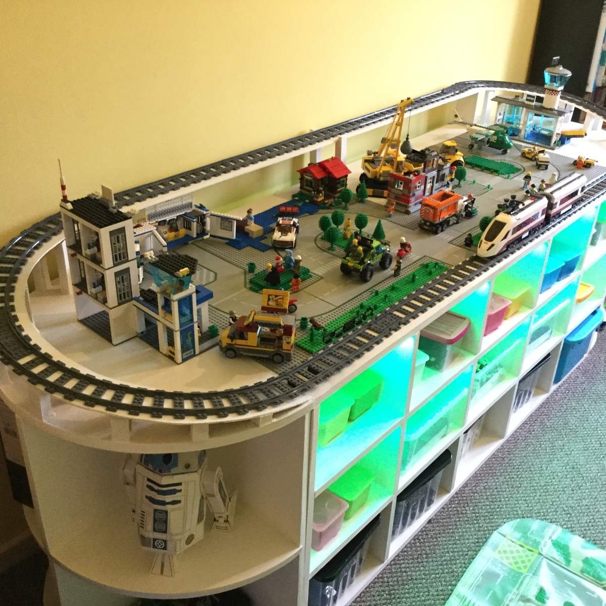 Top 8 LEGO Tables You've Got to See