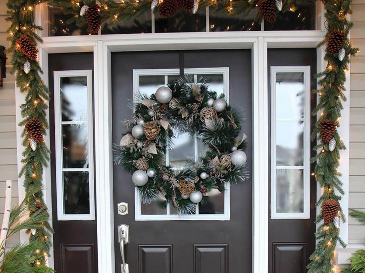 Doorway Garland