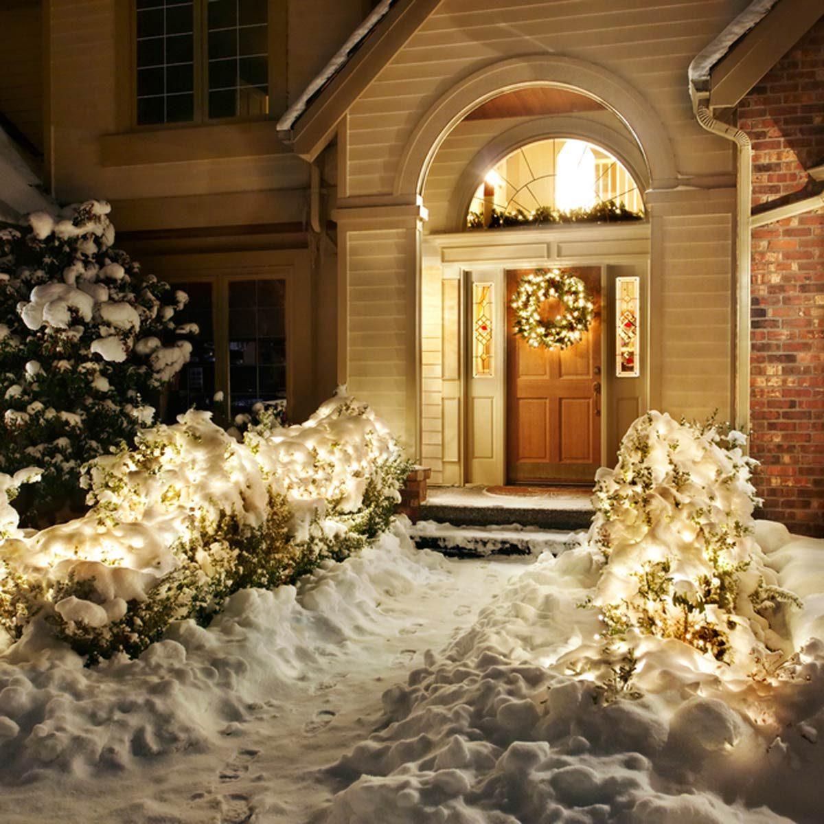 Homeowner's Guide for Holiday Lighting