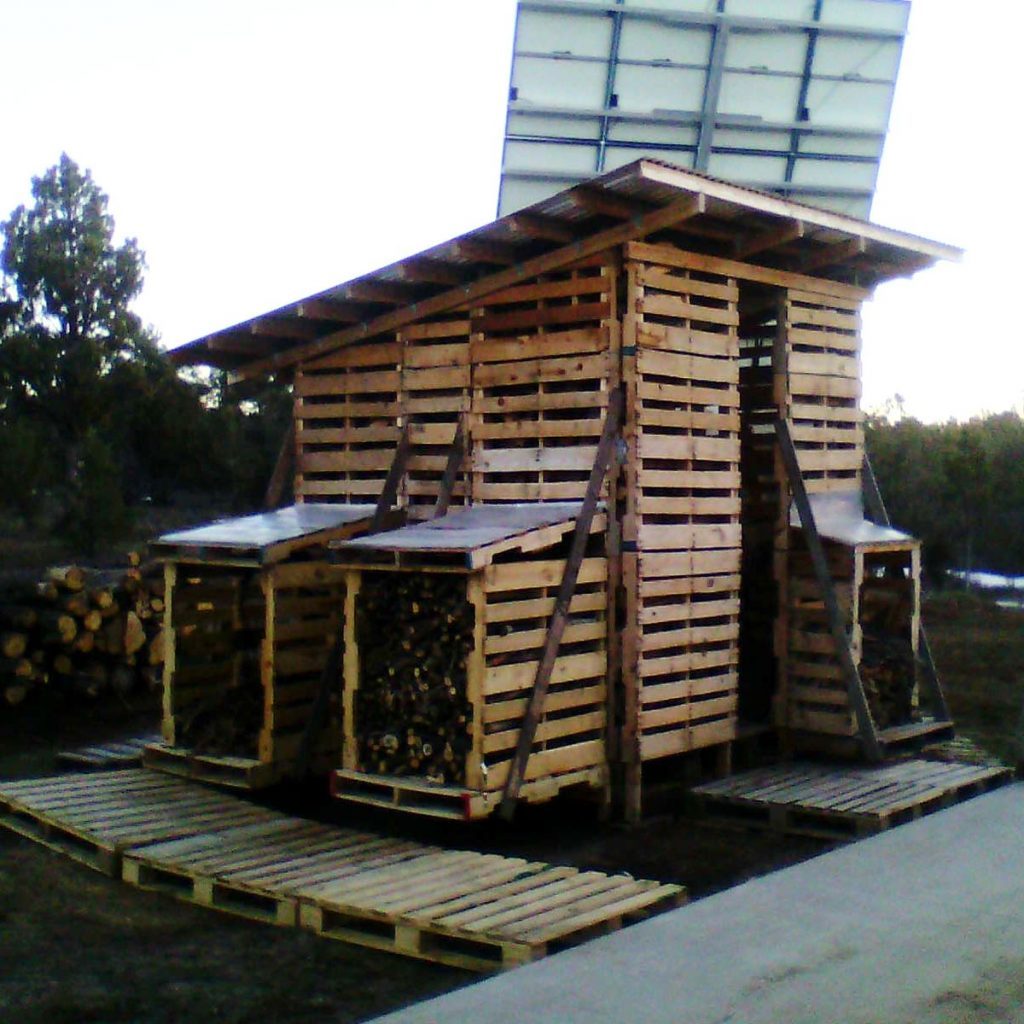 Pallet Shed For Storing Firewood The Family Handyman   Pallet Wood Shed 1024x1024 