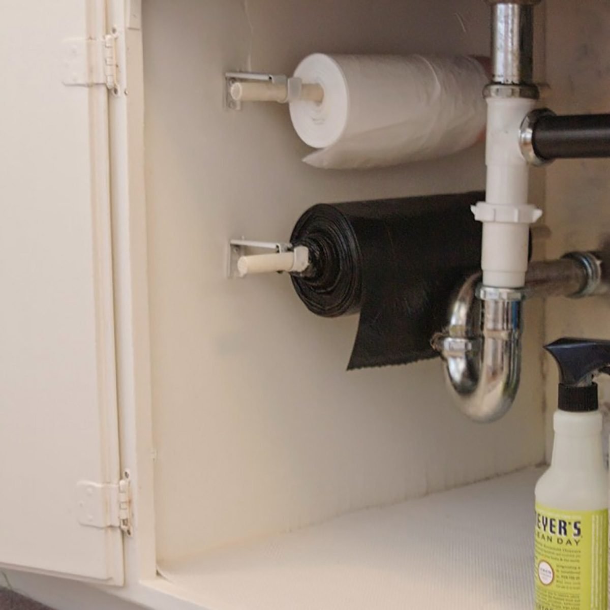 Kitchen Sink Towel Bar Organizing Hack