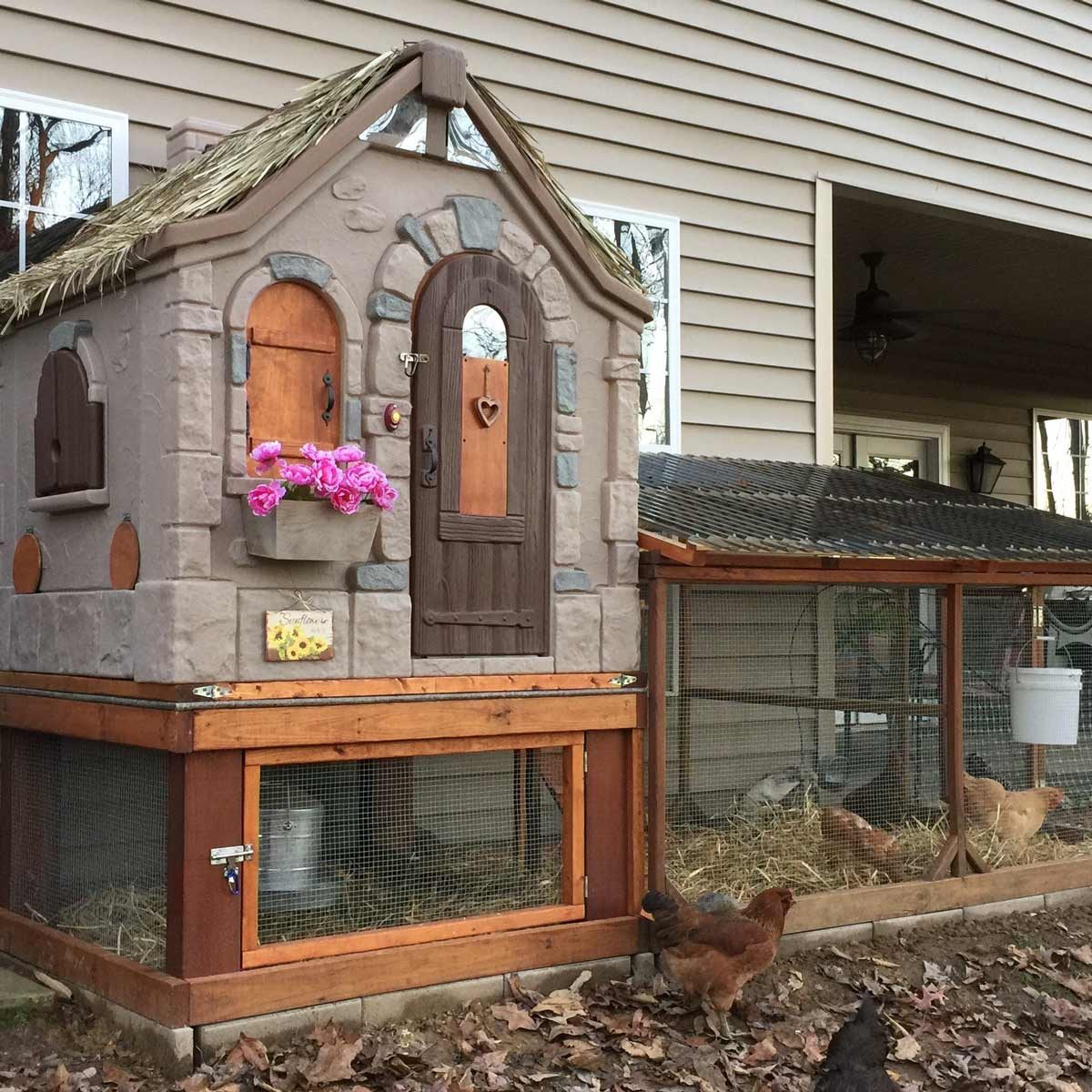 14 Backyard Chicken Coops — The Family Handyman - Playhouse Coop