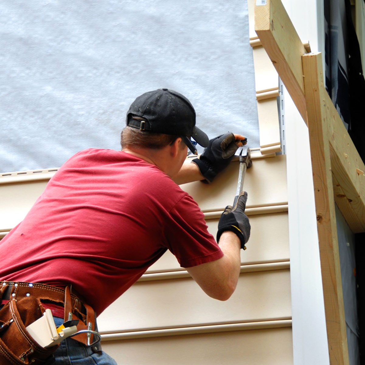 A Homeowner's Guide to 9 Types of Siding for Houses