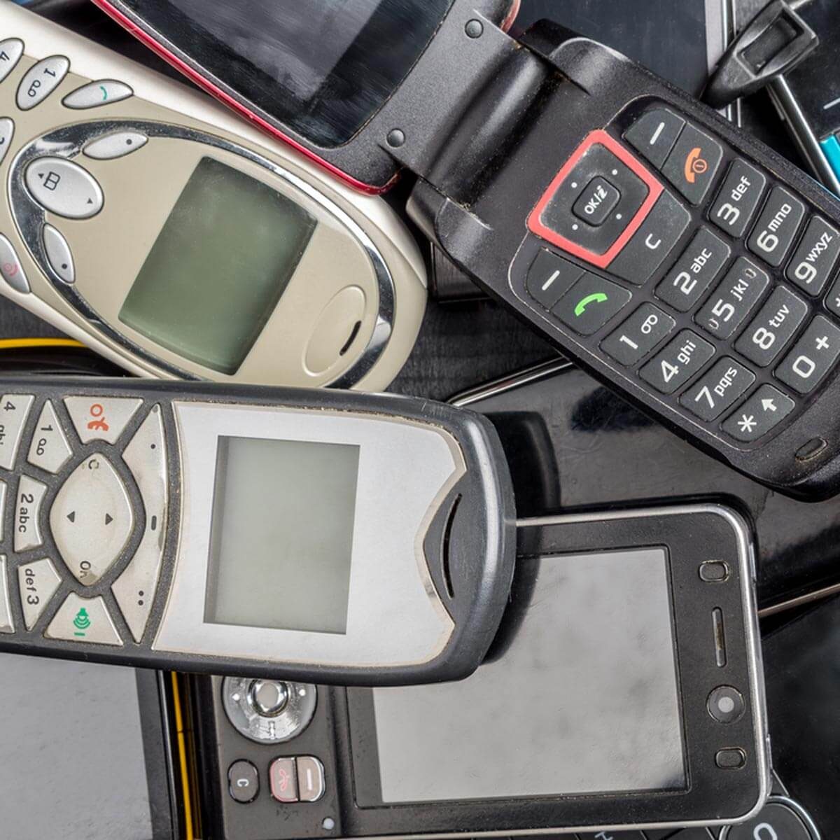 What You Should Do With Your Old Cell Phone?