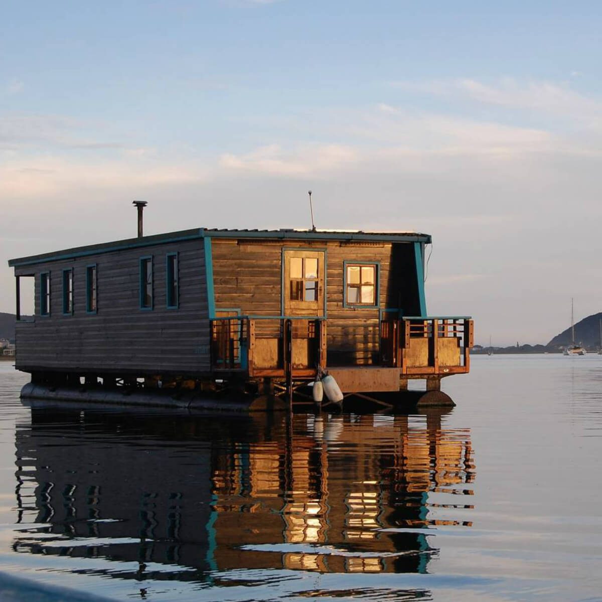 50 Tiny Houses That Actually Float