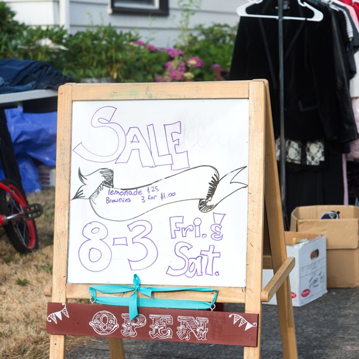 14 Tips for a Successful Garage Sale: How to Have a Yard Sale at Home