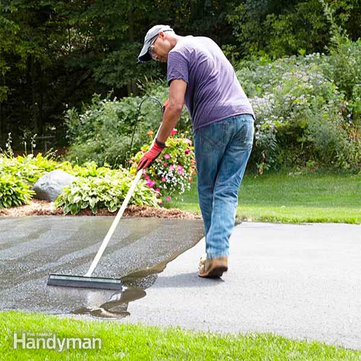 How to Seal an Asphalt Driveway