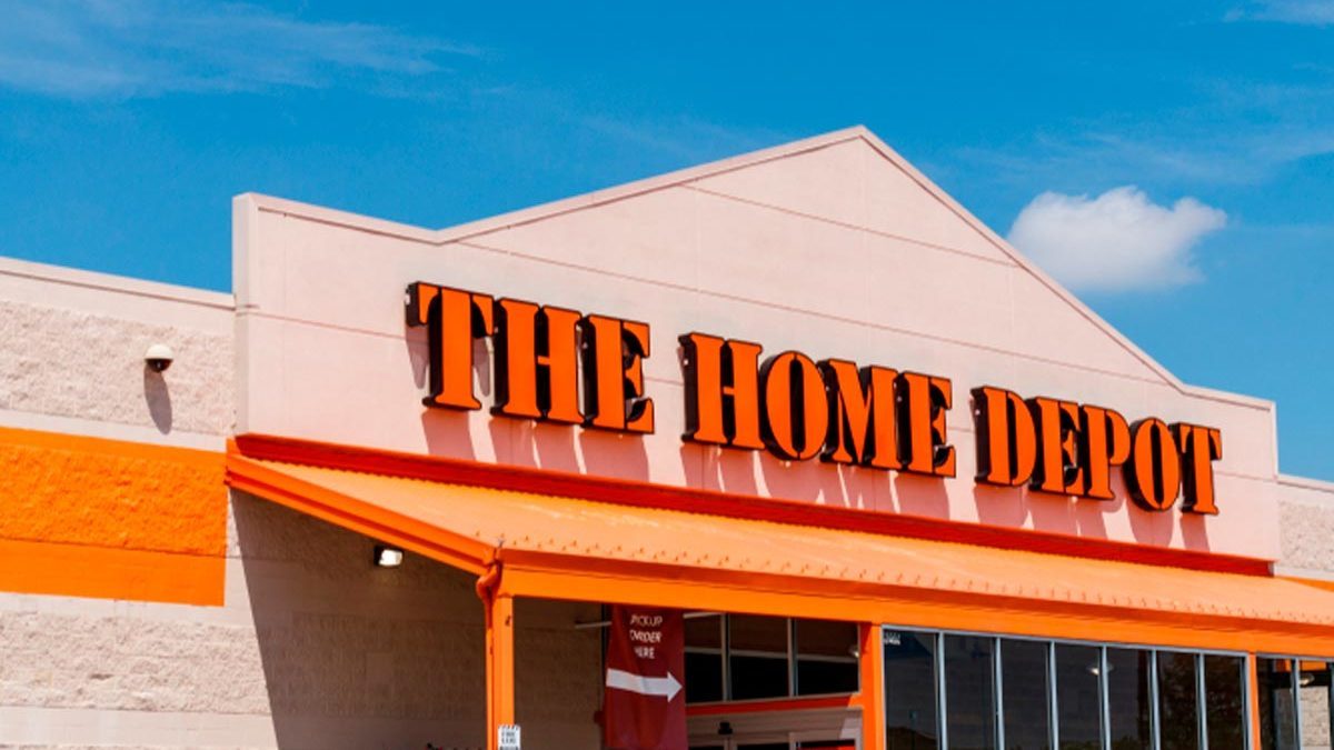 This is the Best Time to Go to The Home Depot | Family Handyman
