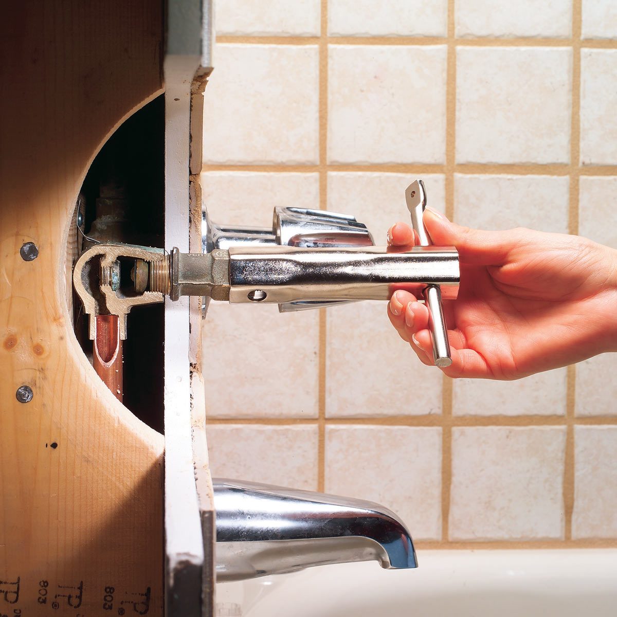 plumbing - Can you leave hot & cold water mixer open and control