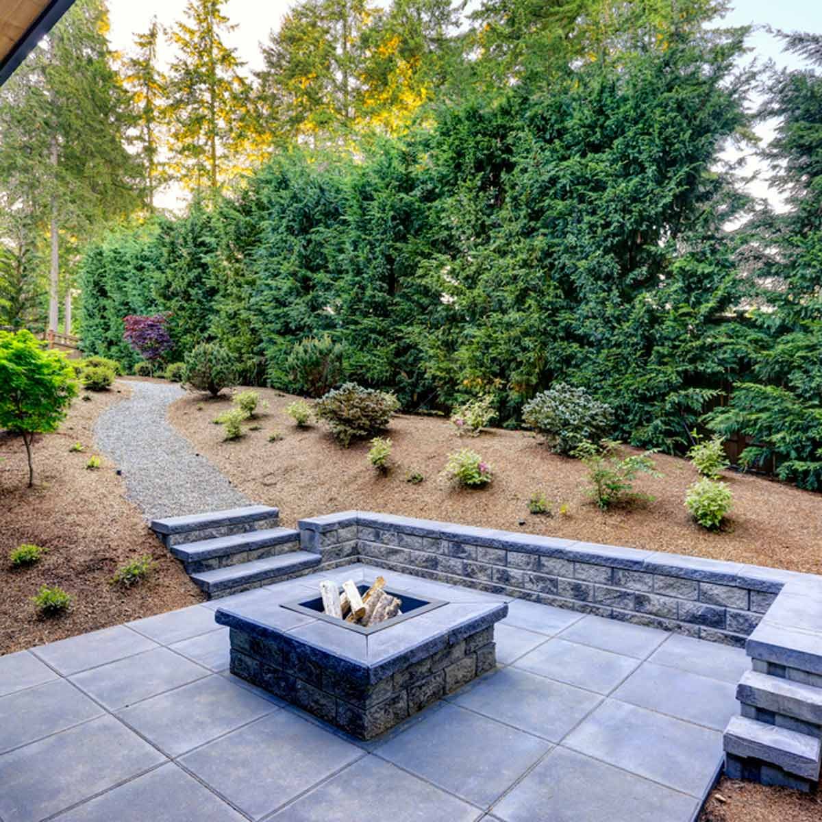 10 Things to Consider When Building a Backyard Fire Pit