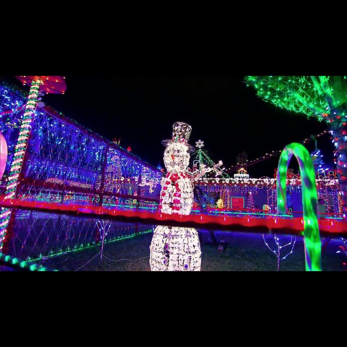 The Most Outrageous Christmas Light Displays of All Time | The Family Handyman