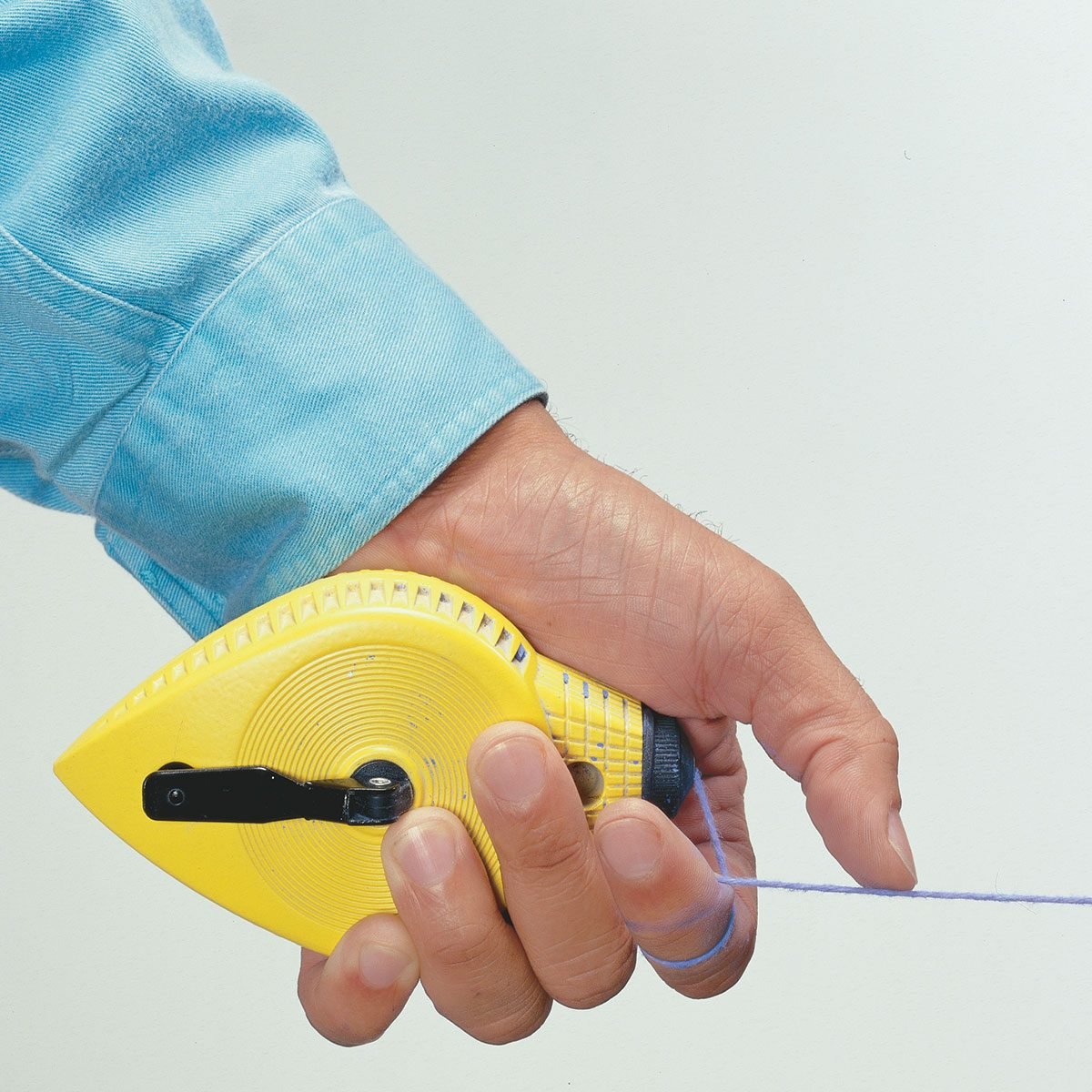 How to Use a Chalk Line