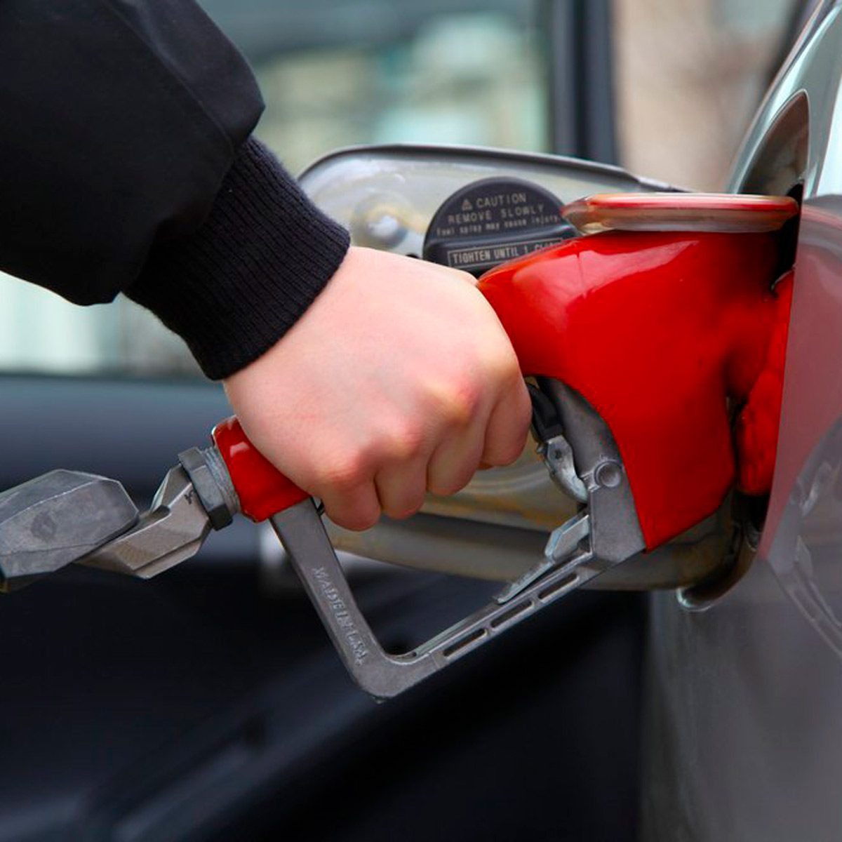 Bad Gas Pump Habits That Cost You Hundreds Each Year