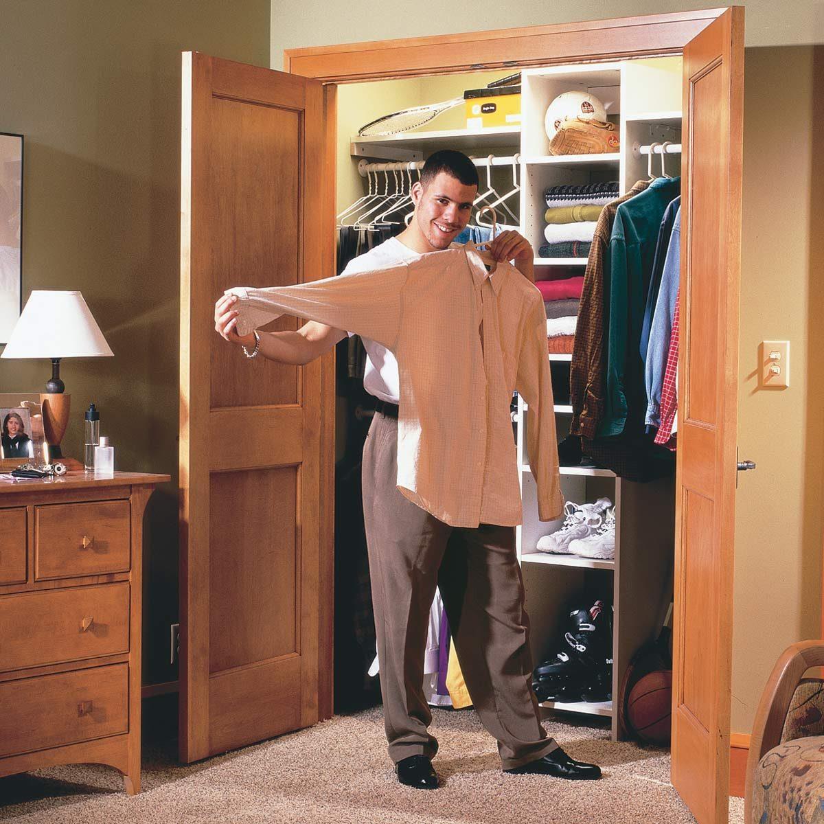 How to Build a Wall-to-Wall Closet with Doors
