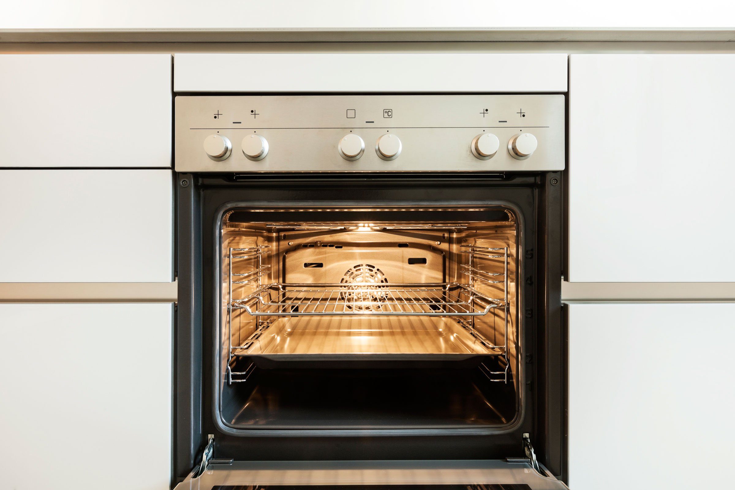 9 Things to Know Before You Self-Clean Your Oven