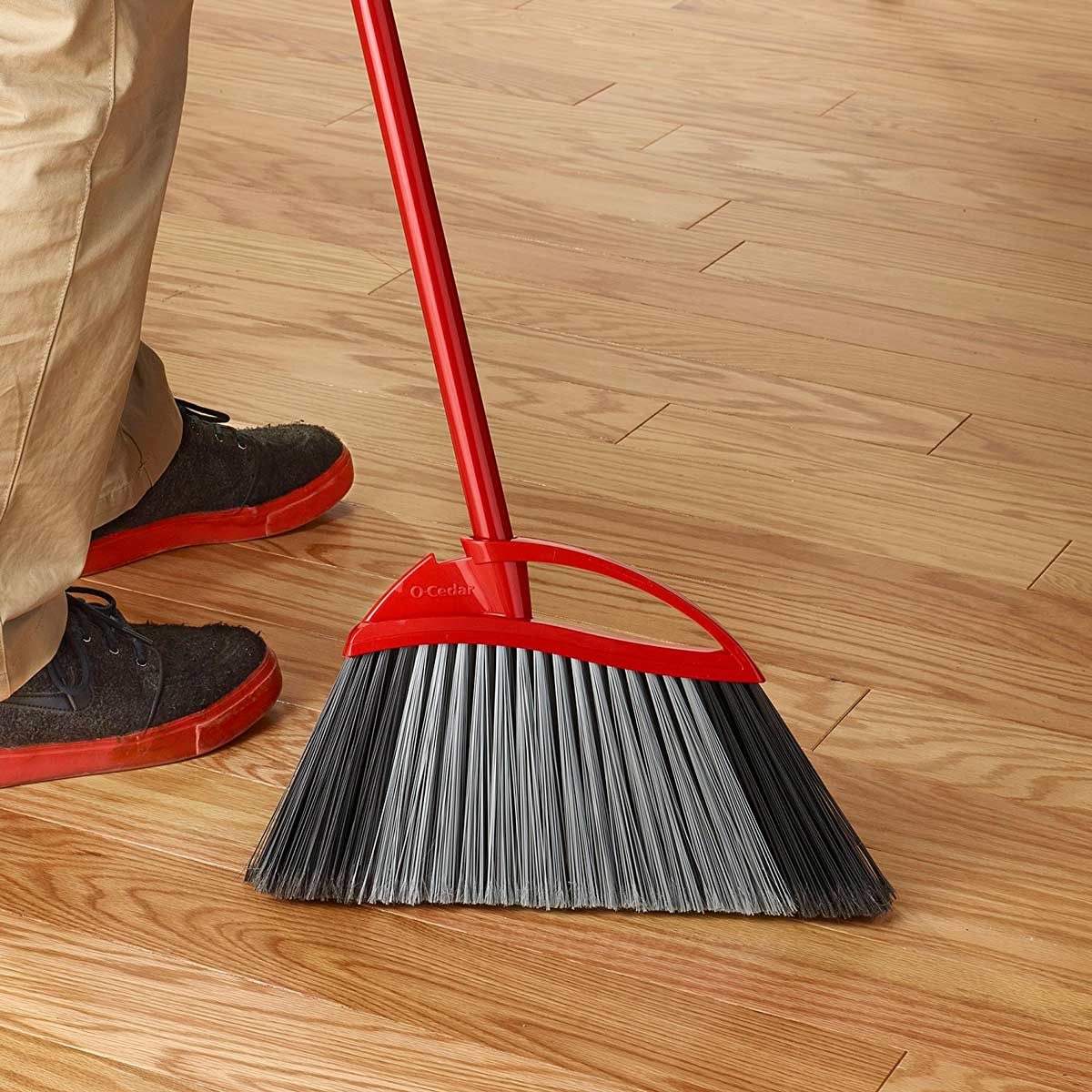 How to Clean Your Broom