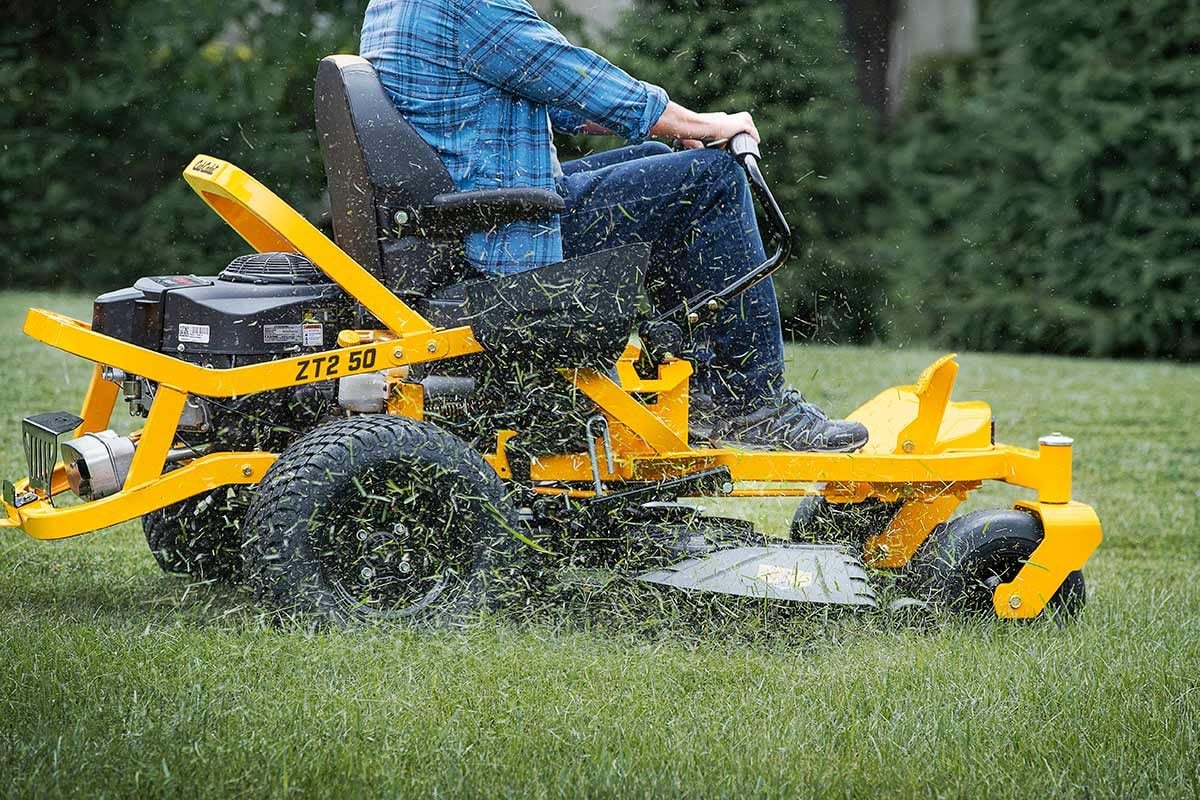 Lawn Mowing Tips Every Homeowner Should Know