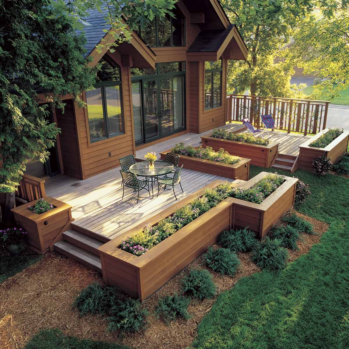 Garden Deck Decor
