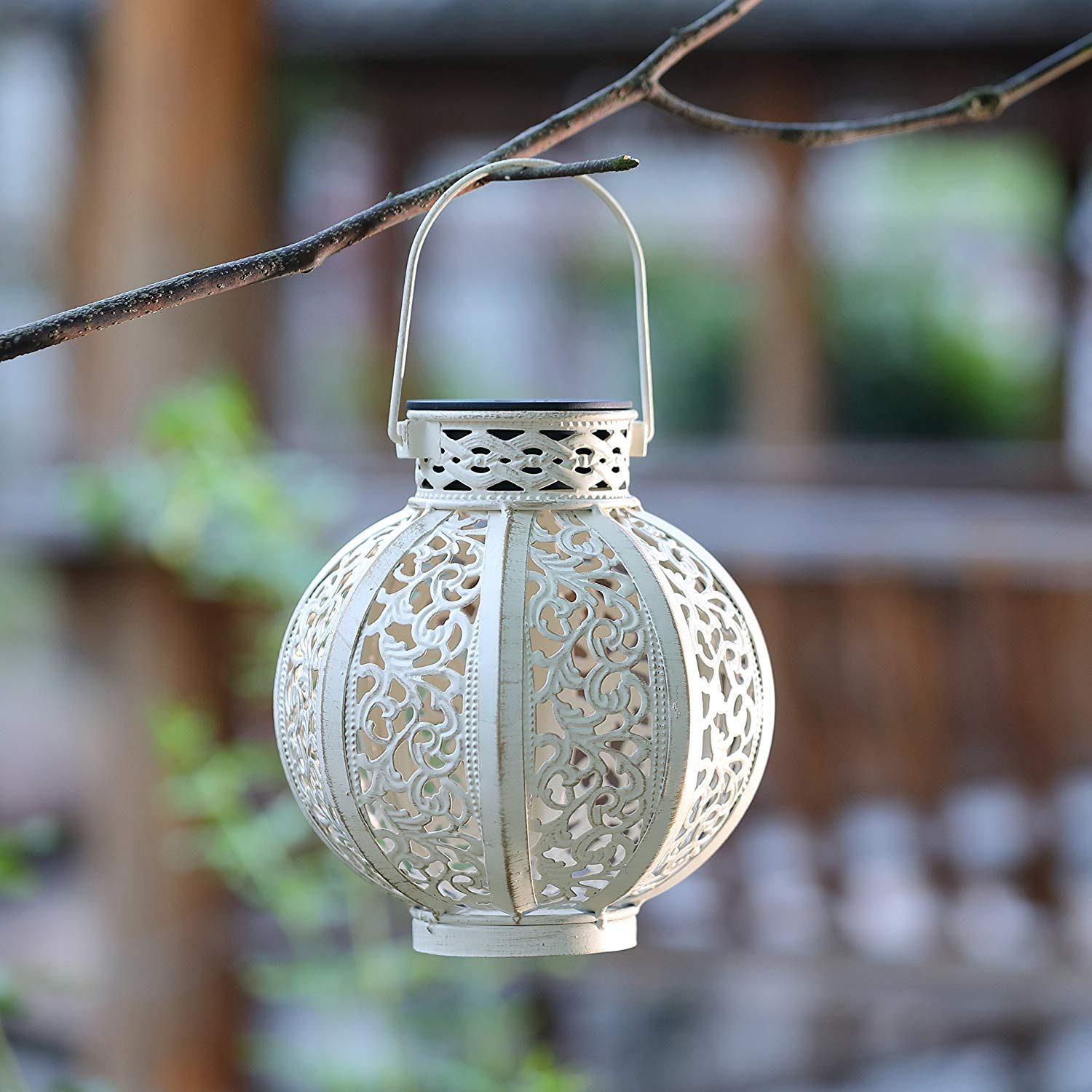 12 Solar-Powered Landscape Lights You Haven't Seen Before