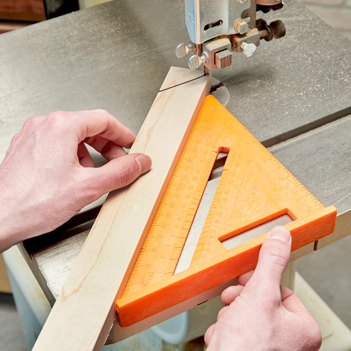 Simple Guide for Making 45-degree Bandsaw Cuts
