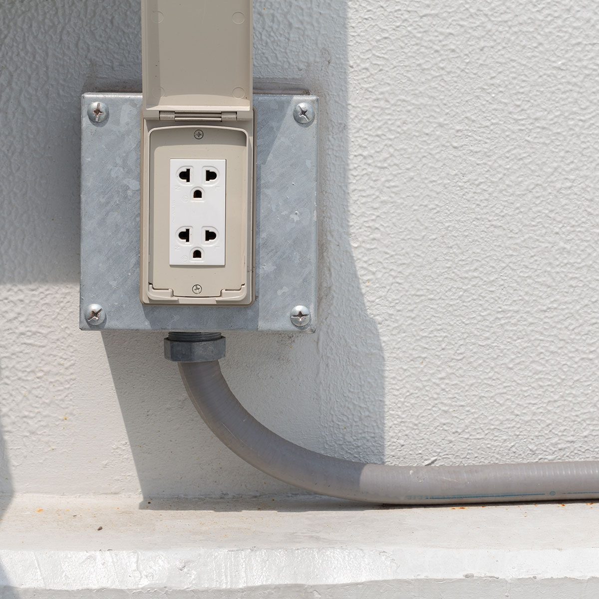 Expert Guide To Garage Receptacle Height & Placement
