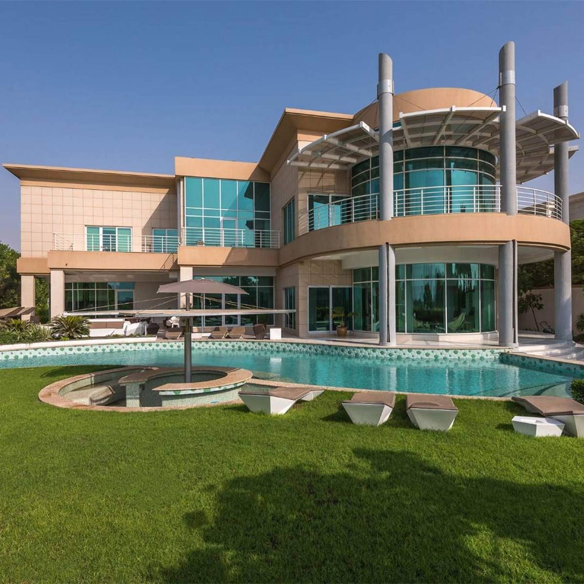 Dubai Luxury Mansions