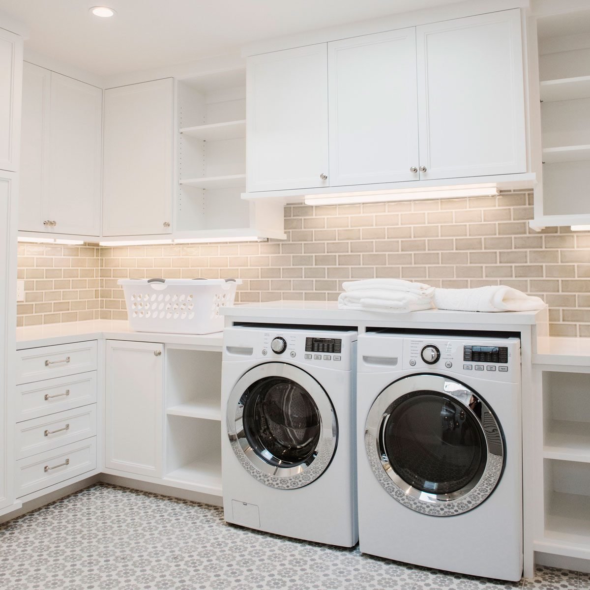 25 Cheap DIY Laundry Room Ideas