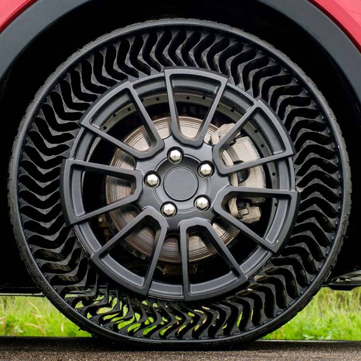 Are Airless Car Tires a Good Idea?