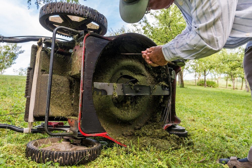 How to Properly Sharpen Lawn Mower Blades