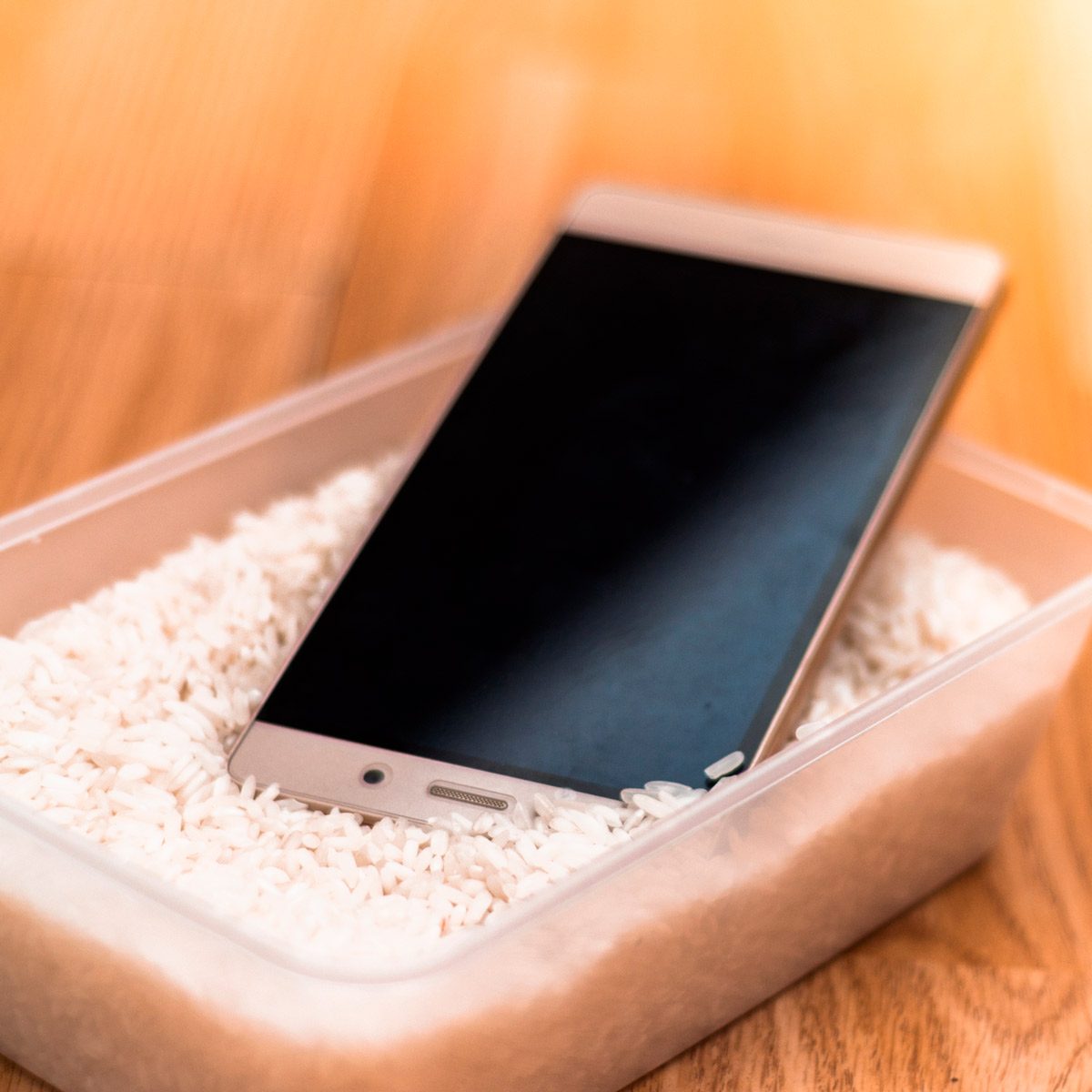 Why You Shouldn't Put a Soaked Phone In Rice (And What to Do Instead)