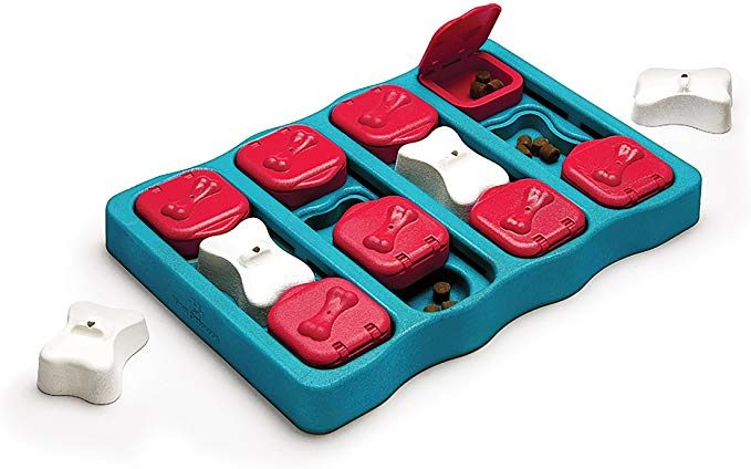Doggy Blocks Spinner, by Dog Games Puzzle Toys - 8 treat chamber NEW