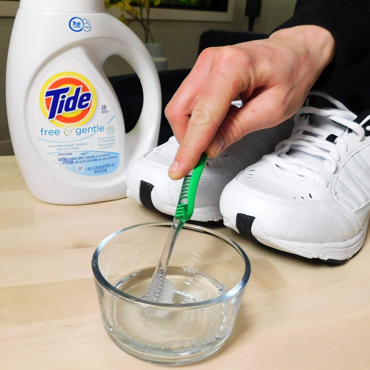 oxiclean to clean white shoes