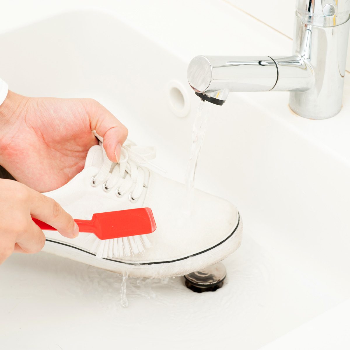 how to wash white shoes at home