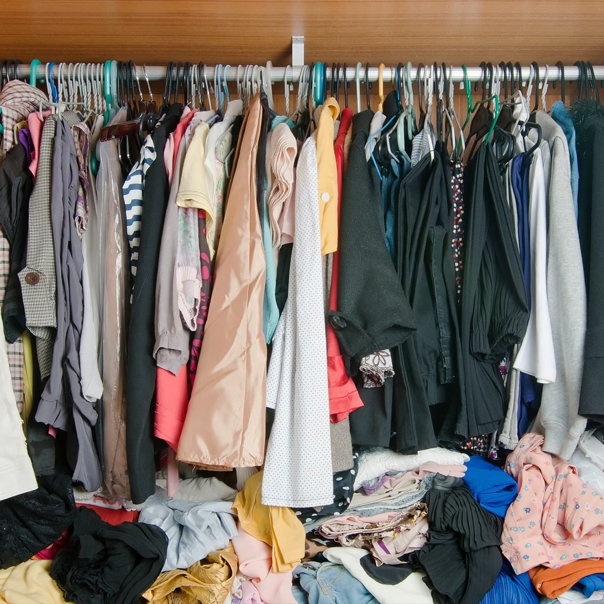 How to Share a Closet and Avoid the Battle for Closet Space