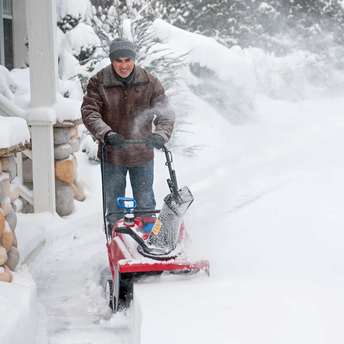 Here's What to Do if Your Snowblower Won't Start