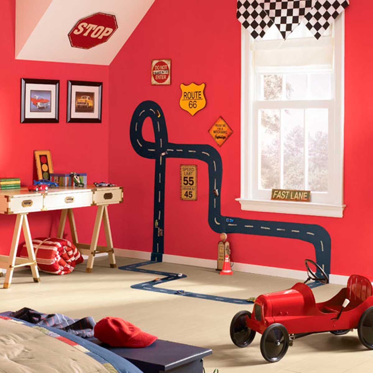 8 Ideas for Painting a Boy's Bedroom