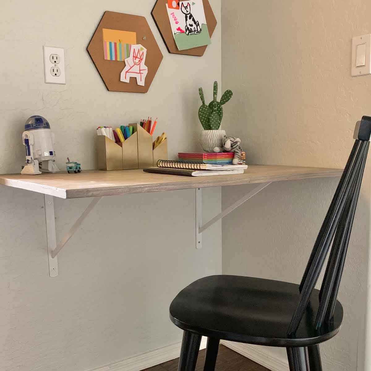 EASY DIY Kids Desk With Storage And Chair - Beginner-friendly 1