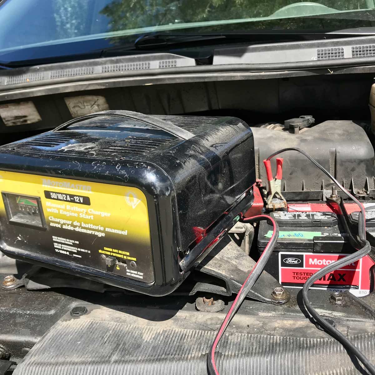 connecting car battery charger