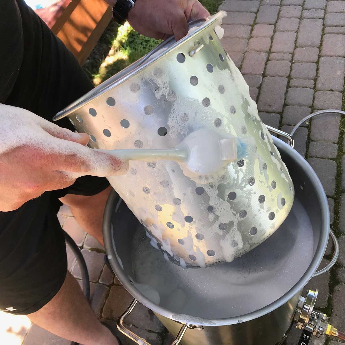 How to Properly Clean an Outdoor Deep Fryer