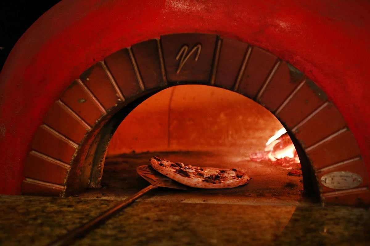 Best Outdoor Pizza Oven Tips and Techniques