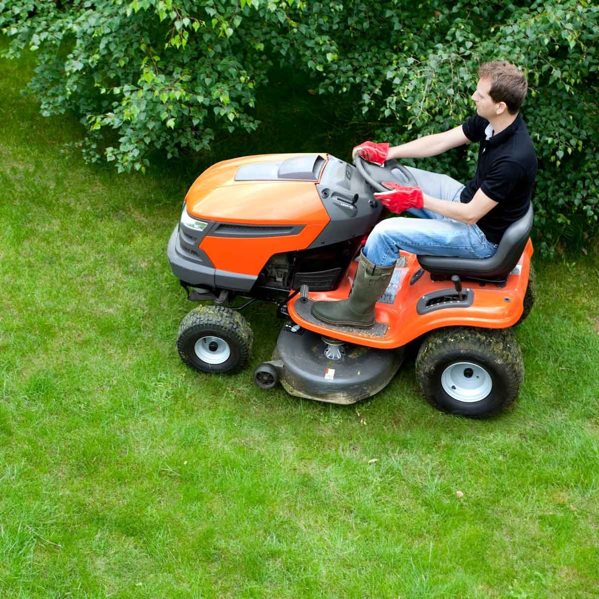 Riding Lawn Mower Buying Guide | Family Handyman