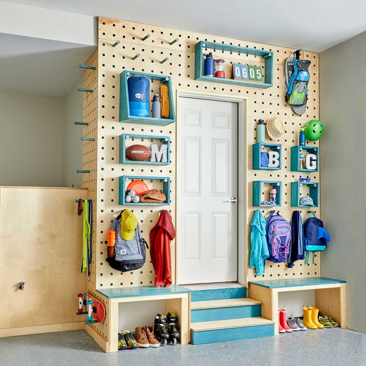 25 Ways to Organize Your Garage for Fall