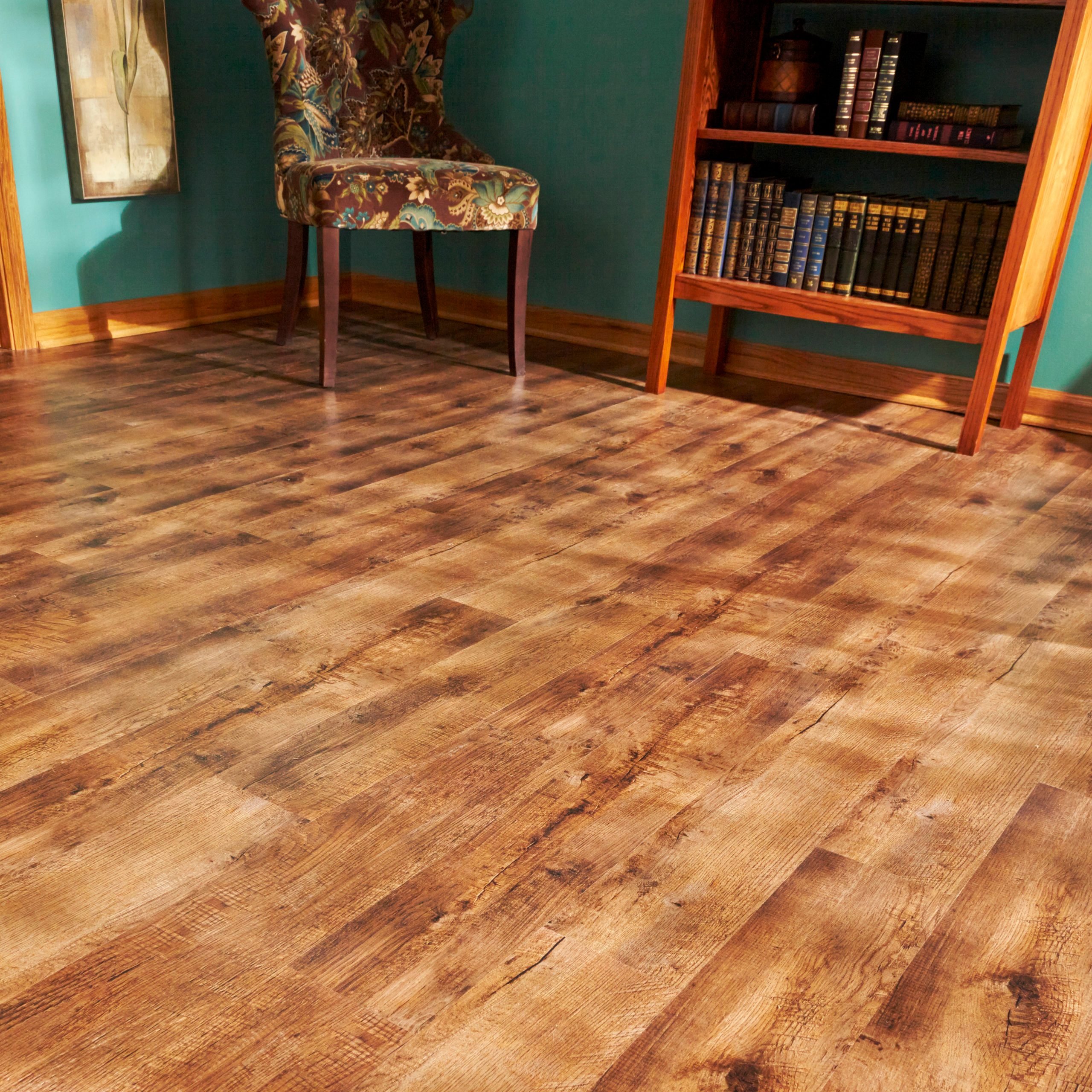 How to Stagger Vinyl Plank Flooring- 2 Easy Tricks