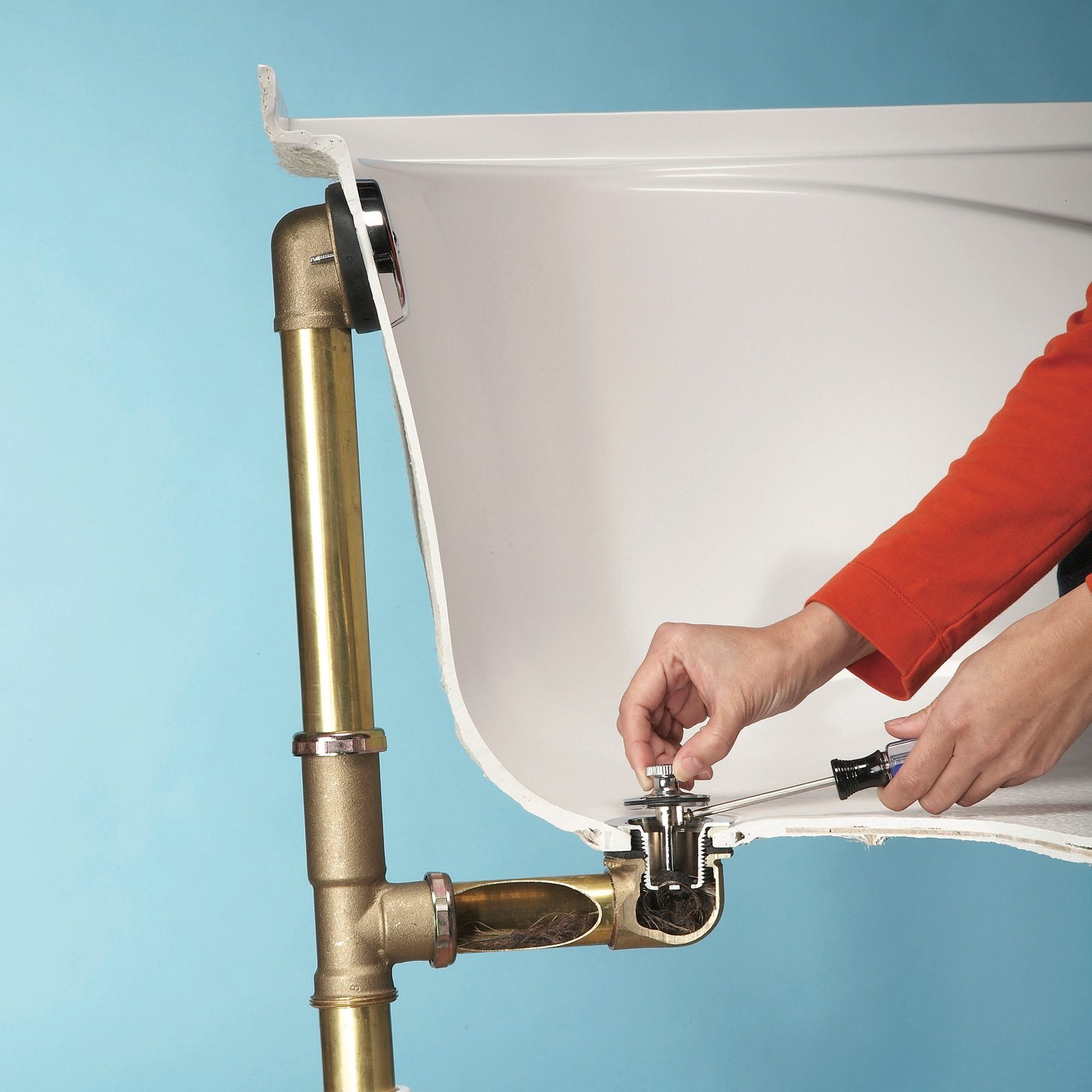 How To Unclog a Bathtub Drain – 5 of the Best Steps to Know