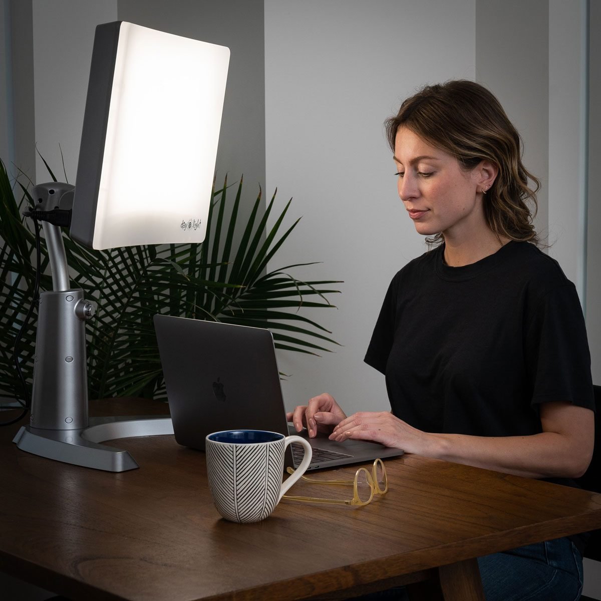 5 light therapy lamps that will brighten your winter - National